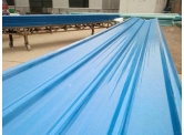 仿古金屬鋁瓦具有質(zhì)輕、高強、色澤豐富、施工方便快捷、抗震、防火、防雨、壽命長(cháng)、免維護等特點(diǎn)，現已被廣泛推廣應用。